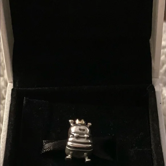 Pandora RETIRED Queen Bee sterling and gold crown